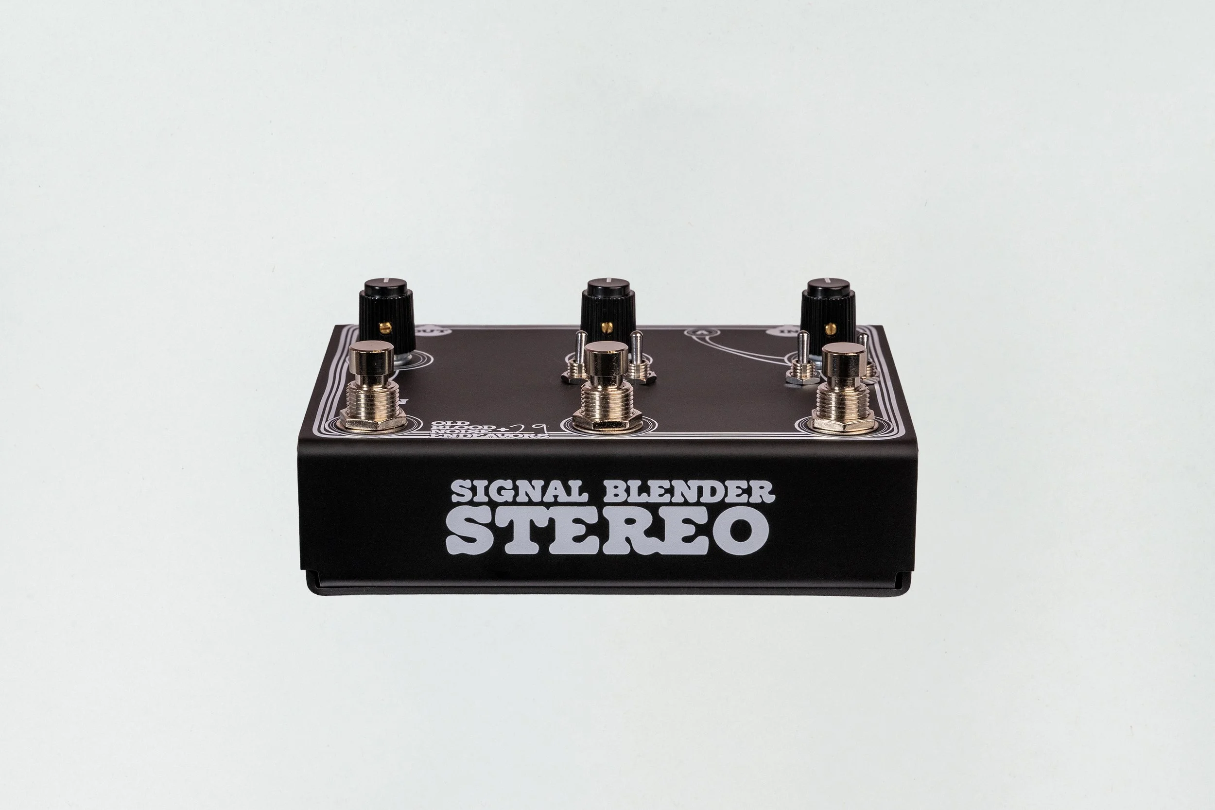 Old Blood Noise Endeavors — BL-82 Chorus
